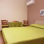 Bed and Breakfast Al 32 Y 3 3*